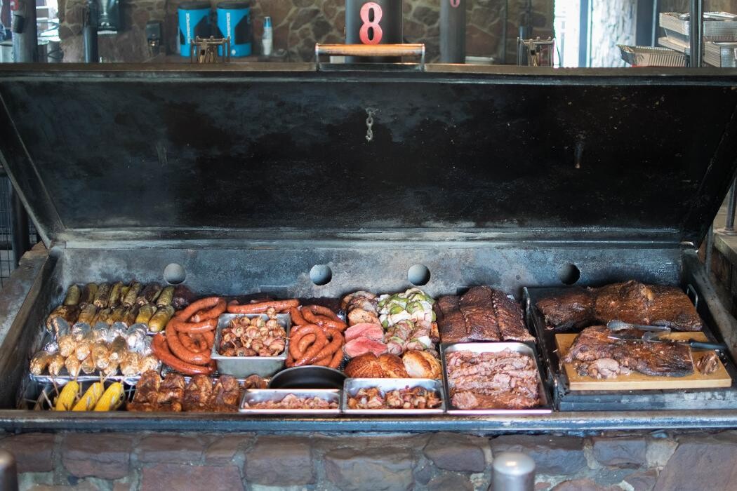 Images Hard Eight BBQ