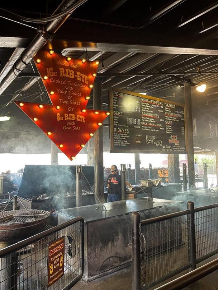 Images Hard Eight BBQ