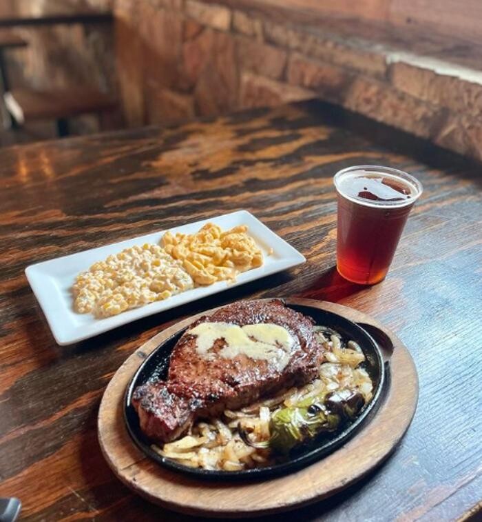 Images Hard Eight BBQ