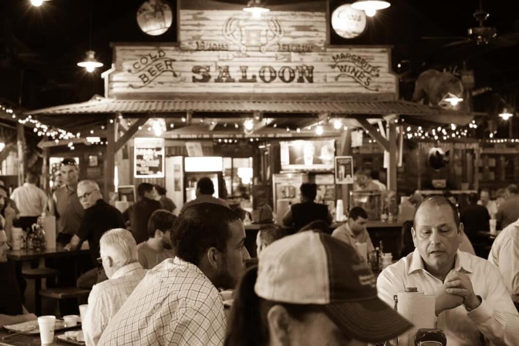 Images Hard Eight BBQ