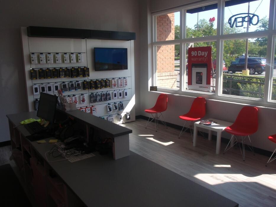 Images uBreakiFix - Phone and Computer Repair