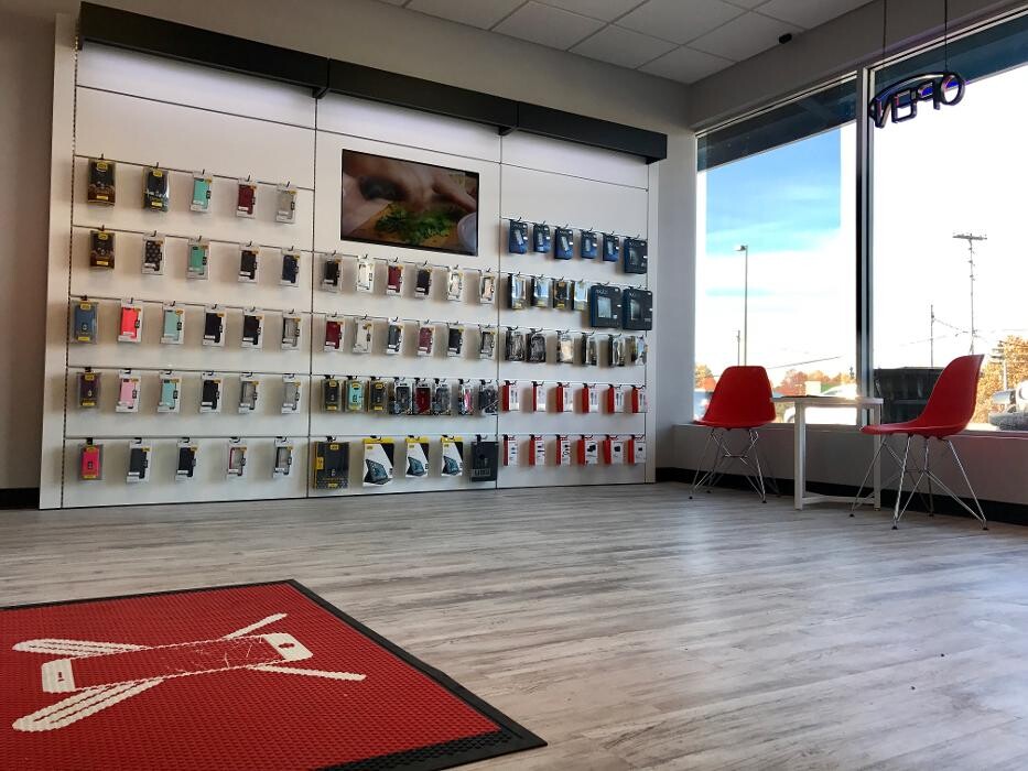 Images uBreakiFix - Phone and Computer Repair