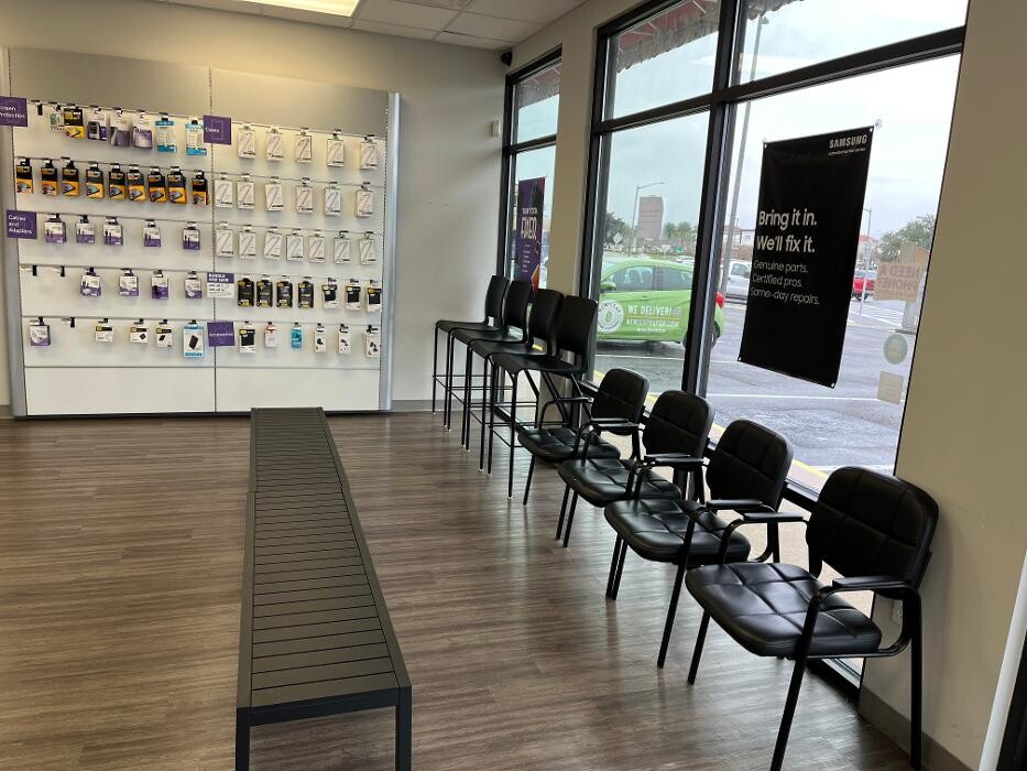 Images uBreakiFix - Phone and Computer Repair