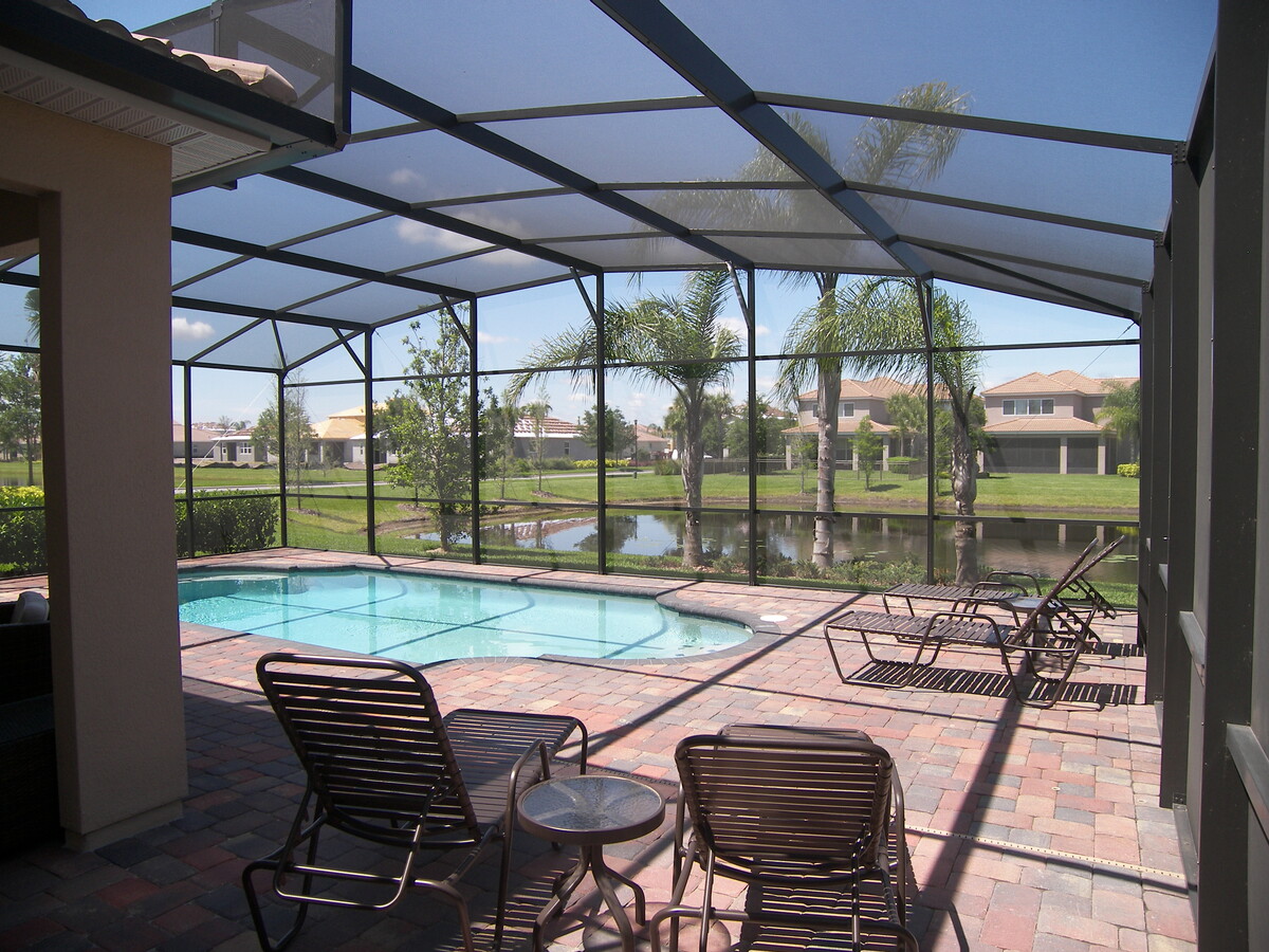 Images Florida Is Home Team at RE/MAX
