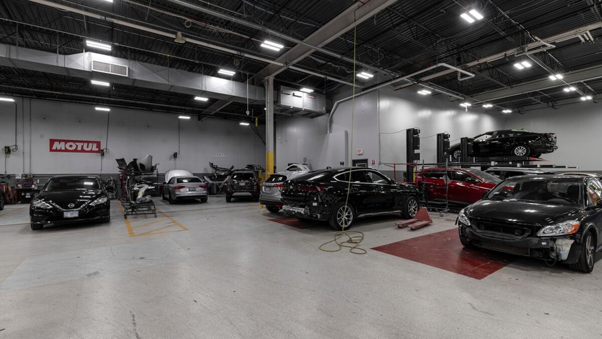 Images Crash Champions Collision Repair Division