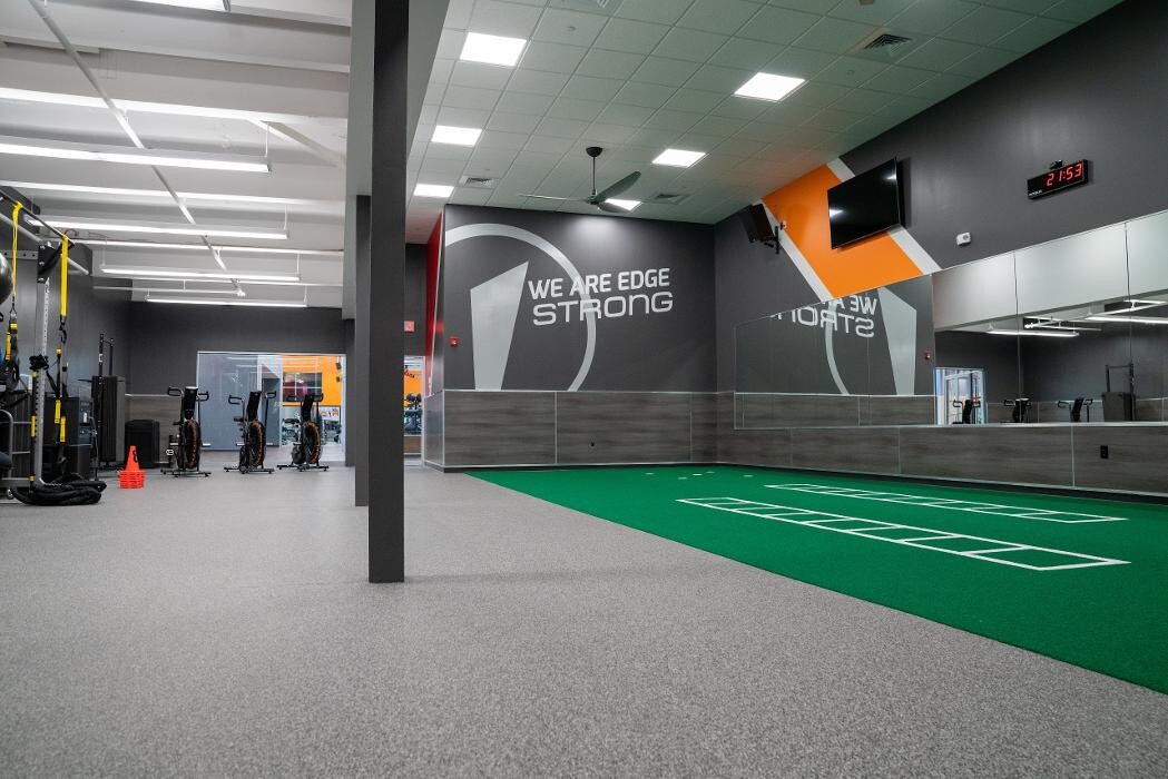 Images The Edge Fitness Clubs