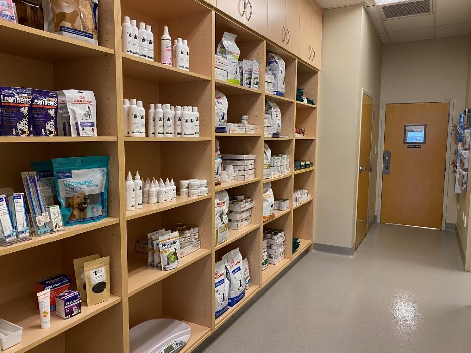 Images Geist Pet Wellness Clinic