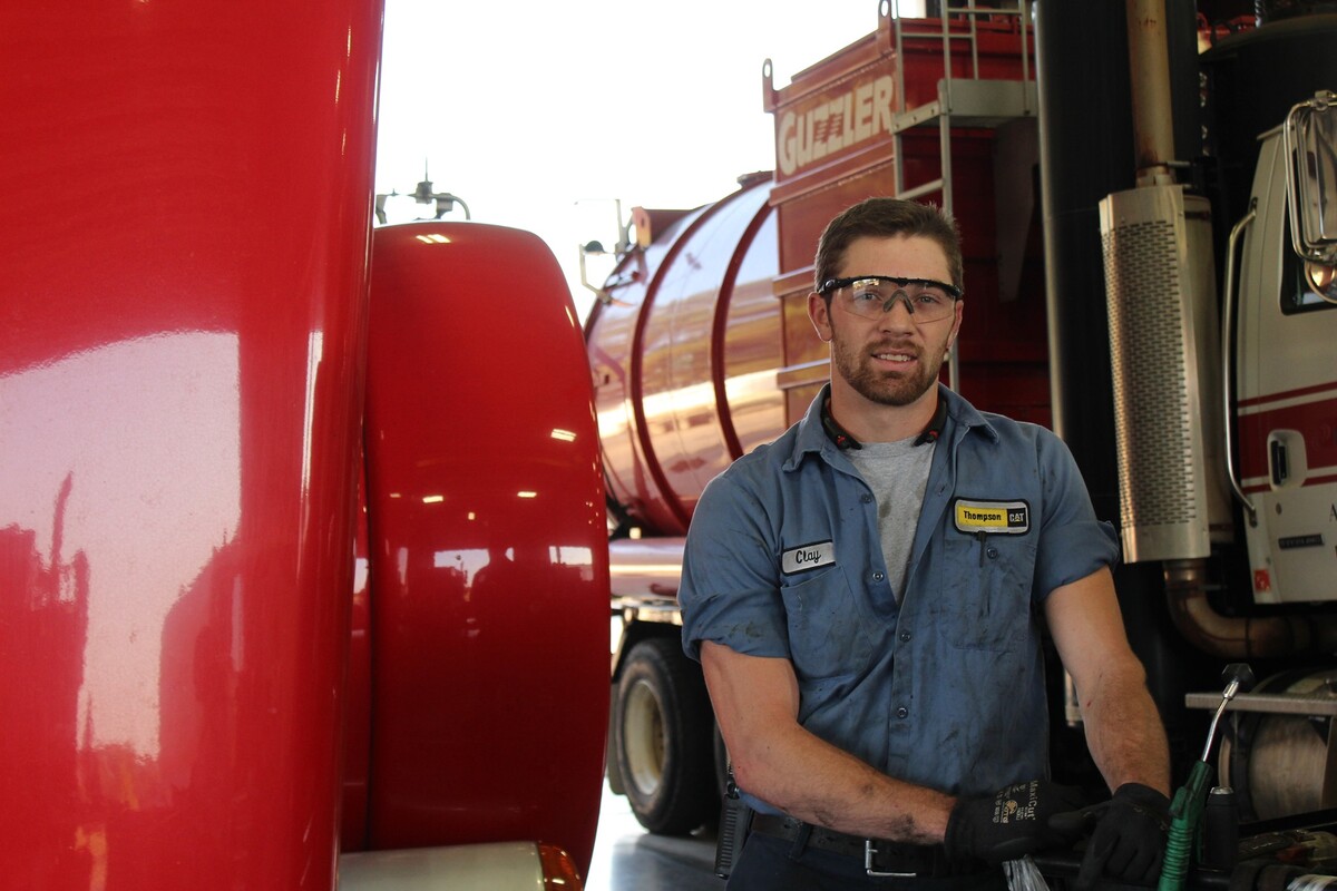 Images Thompson Truck Source - Thomasville - Permanently Closed