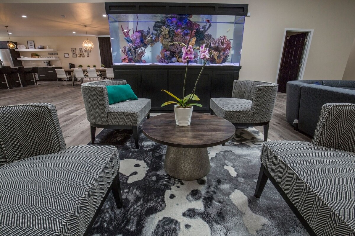 Images Diamond House Detox