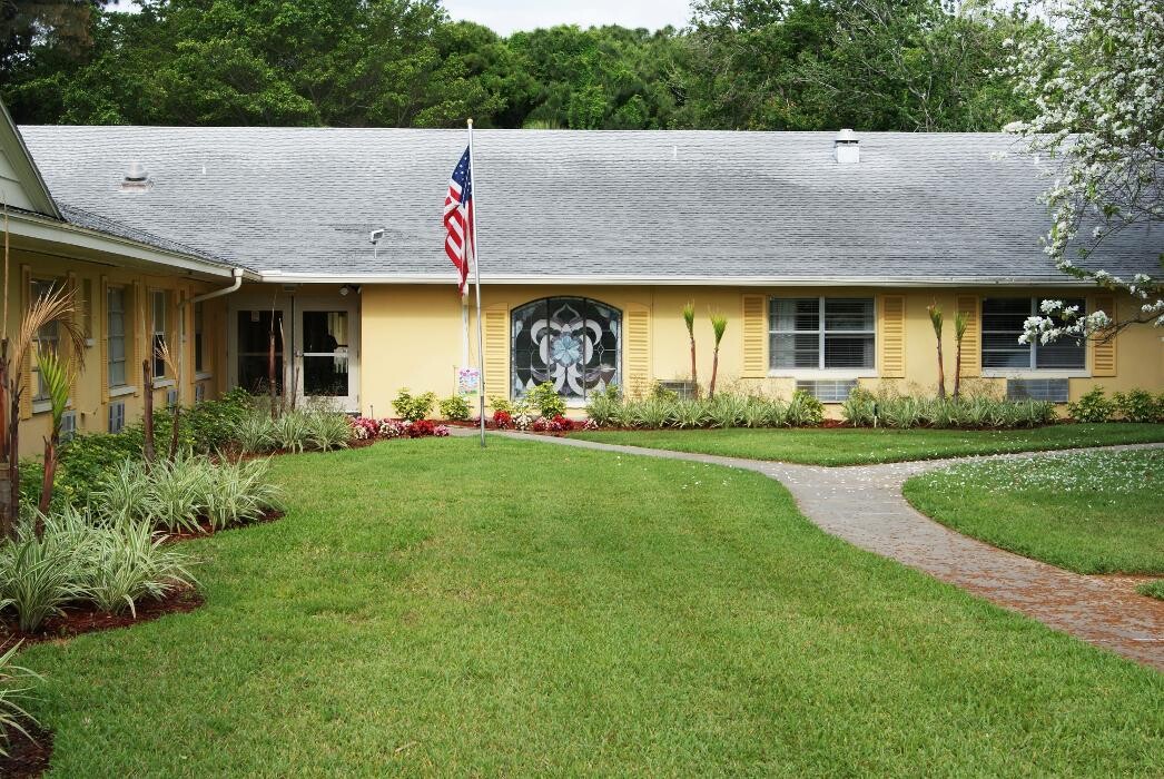 Images Pinellas Point Nursing and Rehab Center