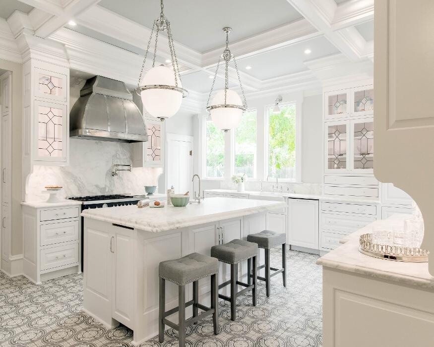 Images Younique Designs