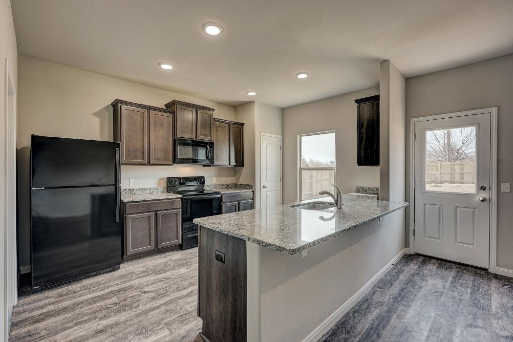 Images LGI Homes - Crimson Lake Estates