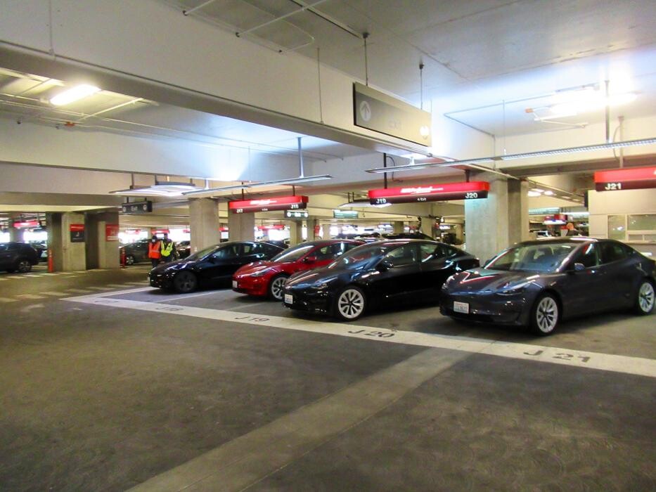 Images Budget Car Rental