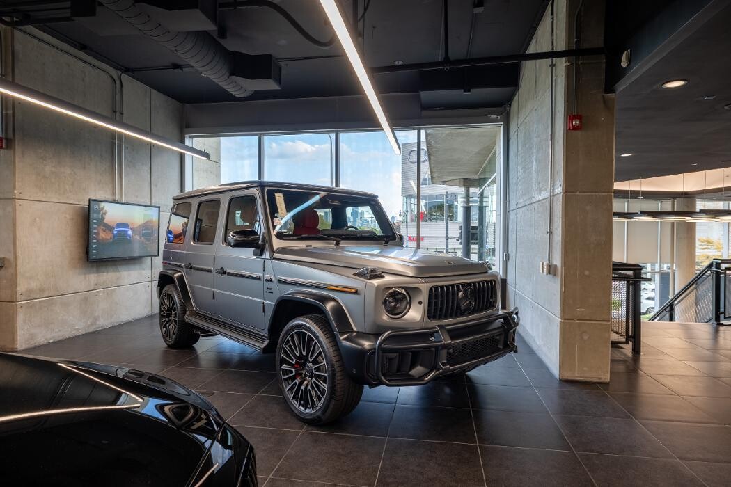 Images Mercedes-Benz of Chicago