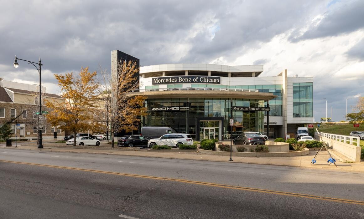 Images Mercedes-Benz of Chicago