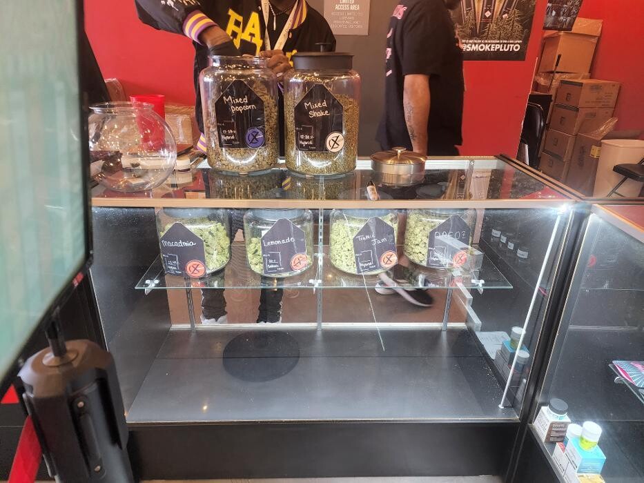 Images Xclusive Cannabis Dispensary