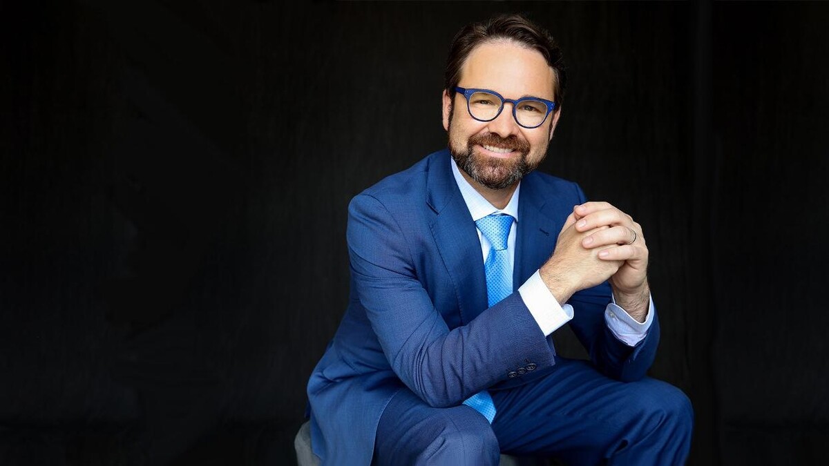 Images Kevin R. Hanz, MD. Aesthetic Plastic Surgery