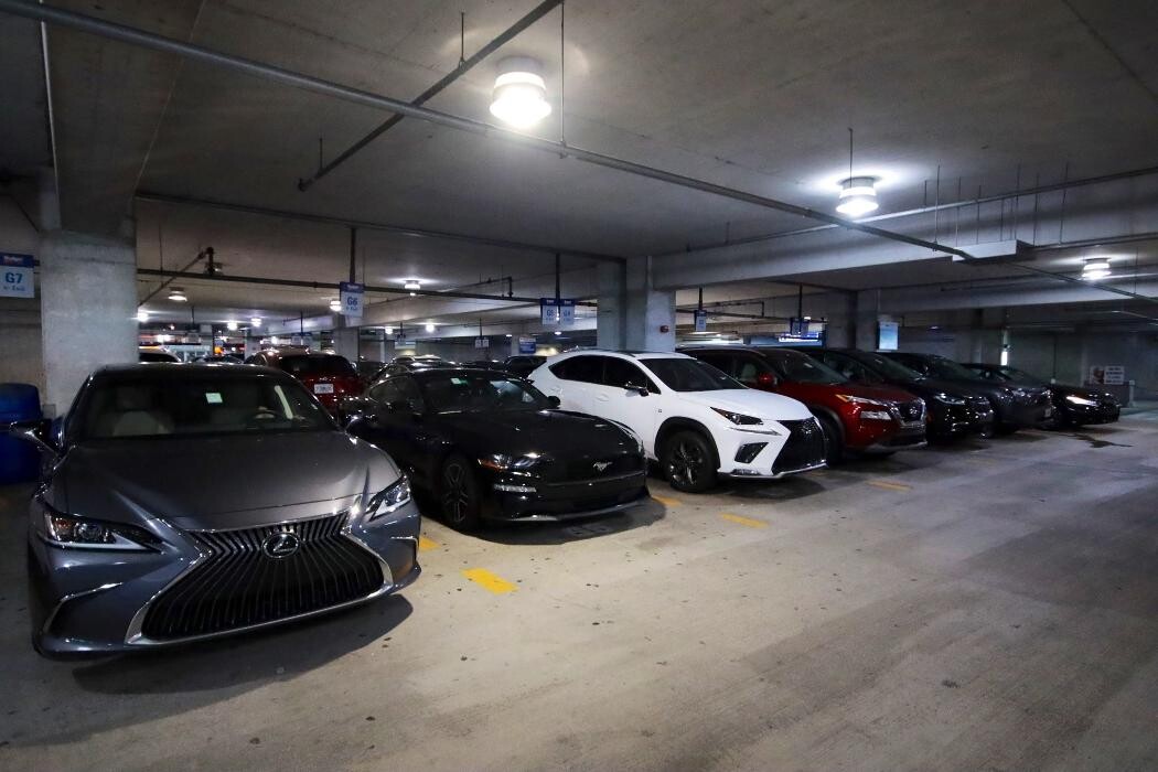 Images Budget Car Rental