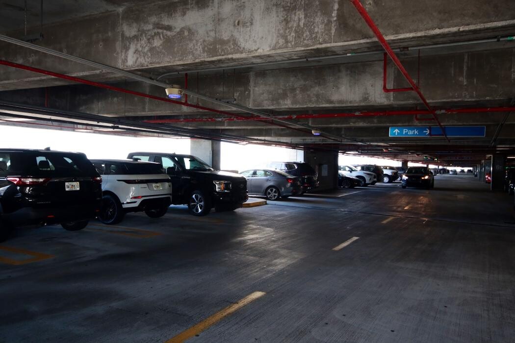 Images Budget Car Rental