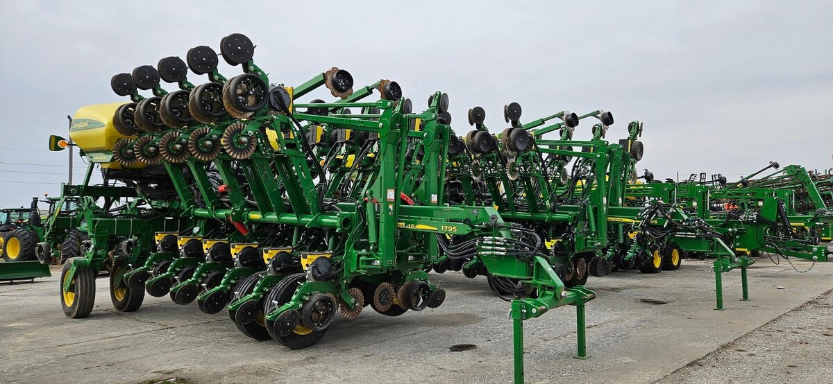 Images Sinclair Tractor