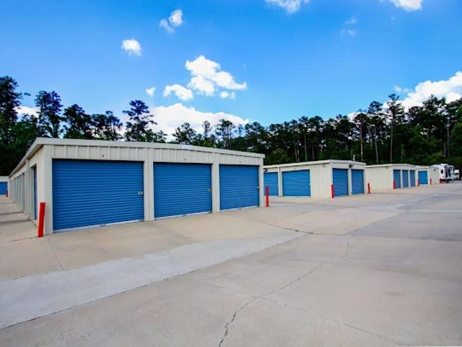 Images StorageMax Grants Crossing