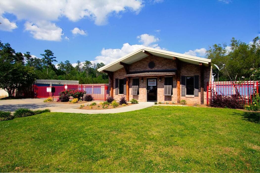 Images StorageMax Grants Crossing