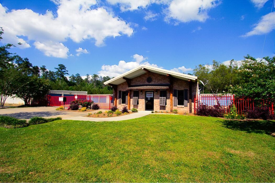 Images StorageMax Grants Crossing