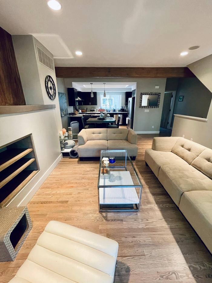 Images Walnut Hardwood LLC