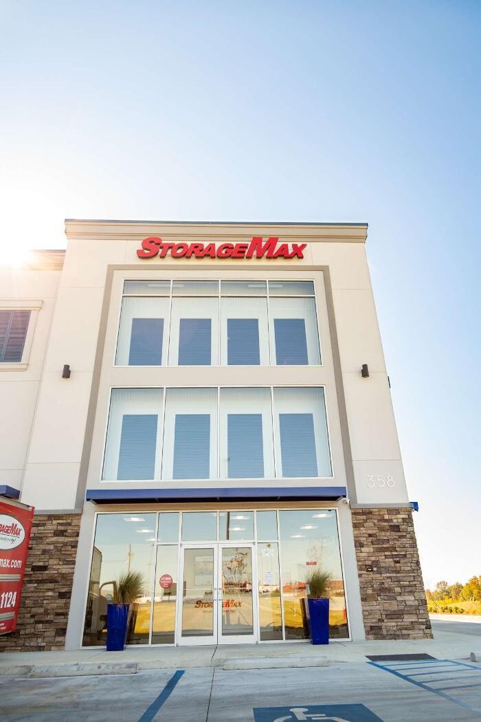 Images StorageMax Germantown