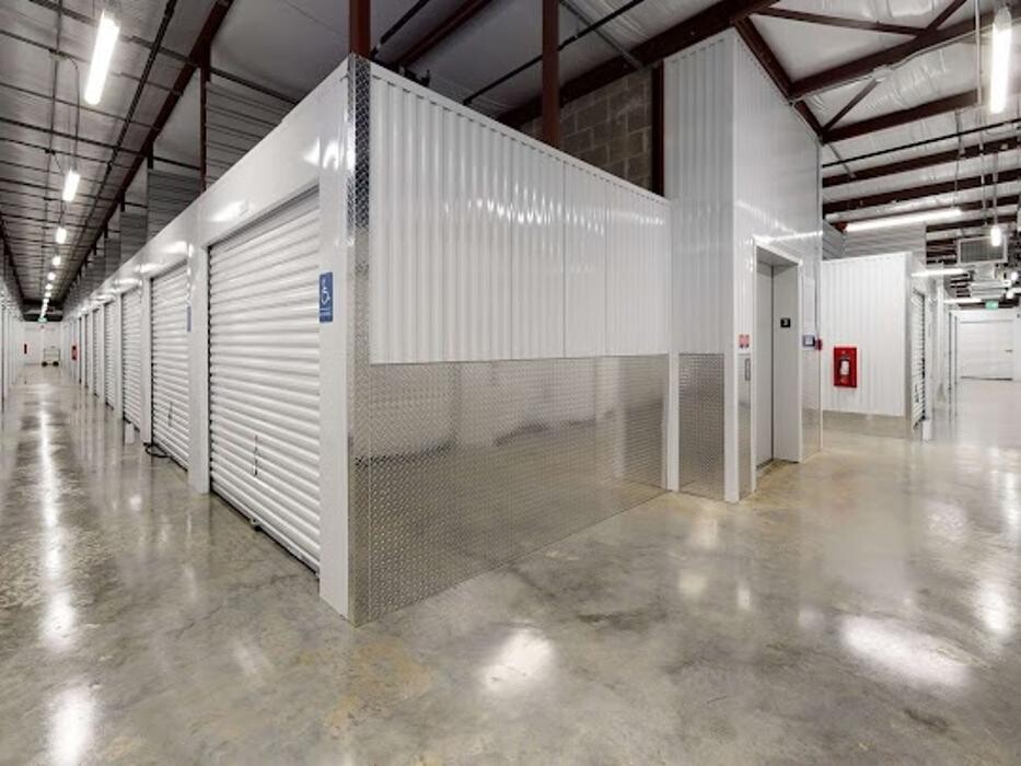Images StorageMax Germantown