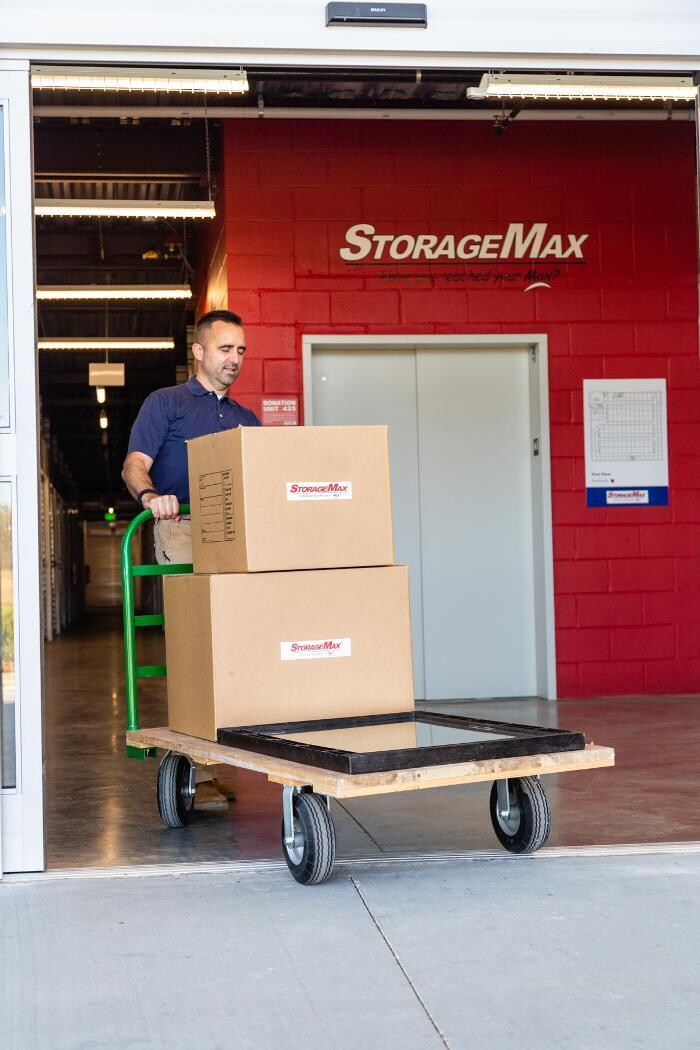 Images StorageMax Germantown