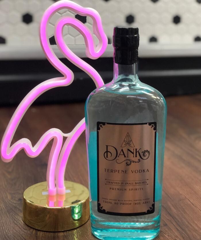 Images Flamingo Liquor