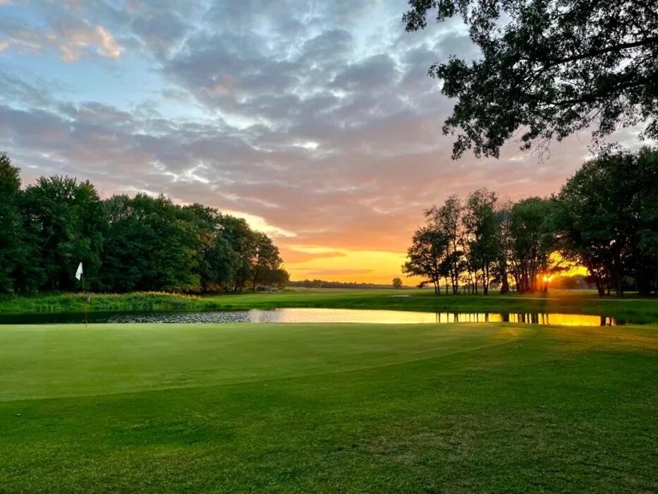 Images Robinson Realty Company