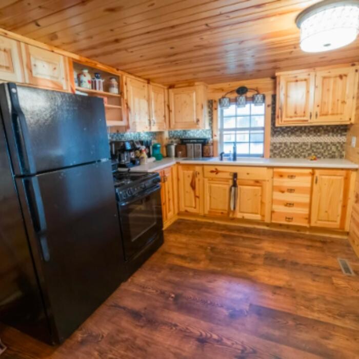 Images Robinson Realty Company