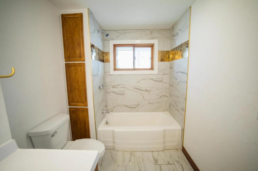 Images Robinson Realty Company