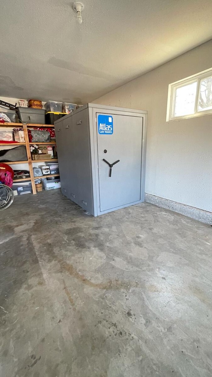 Images Atlas Safe Rooms Joplin Showroom