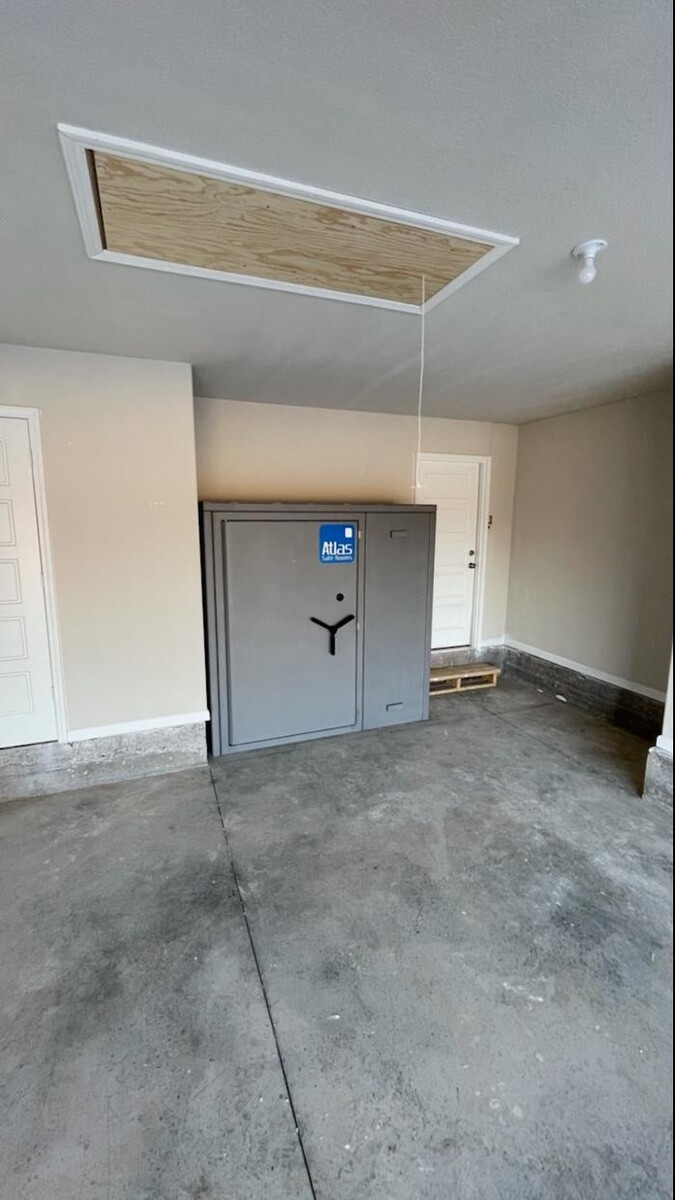 Images Atlas Safe Rooms Joplin Showroom