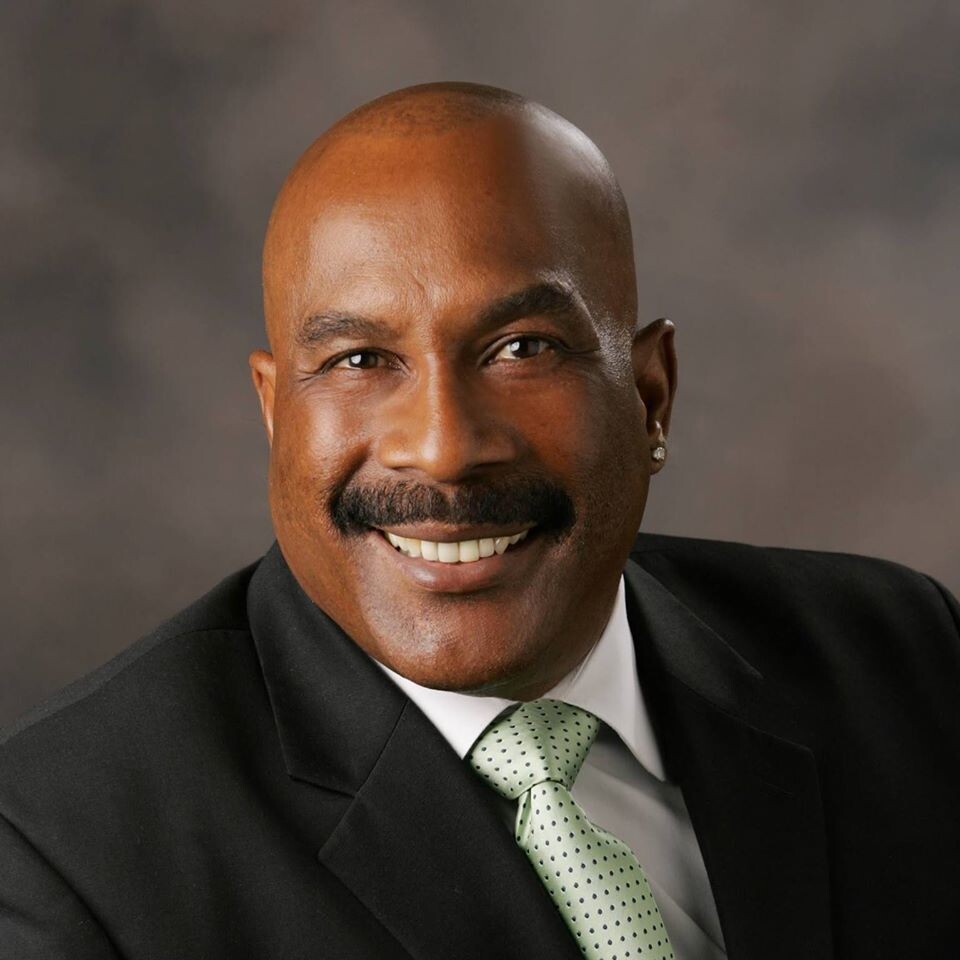 Willie Hayes Realtor - Howard Hanna Logo