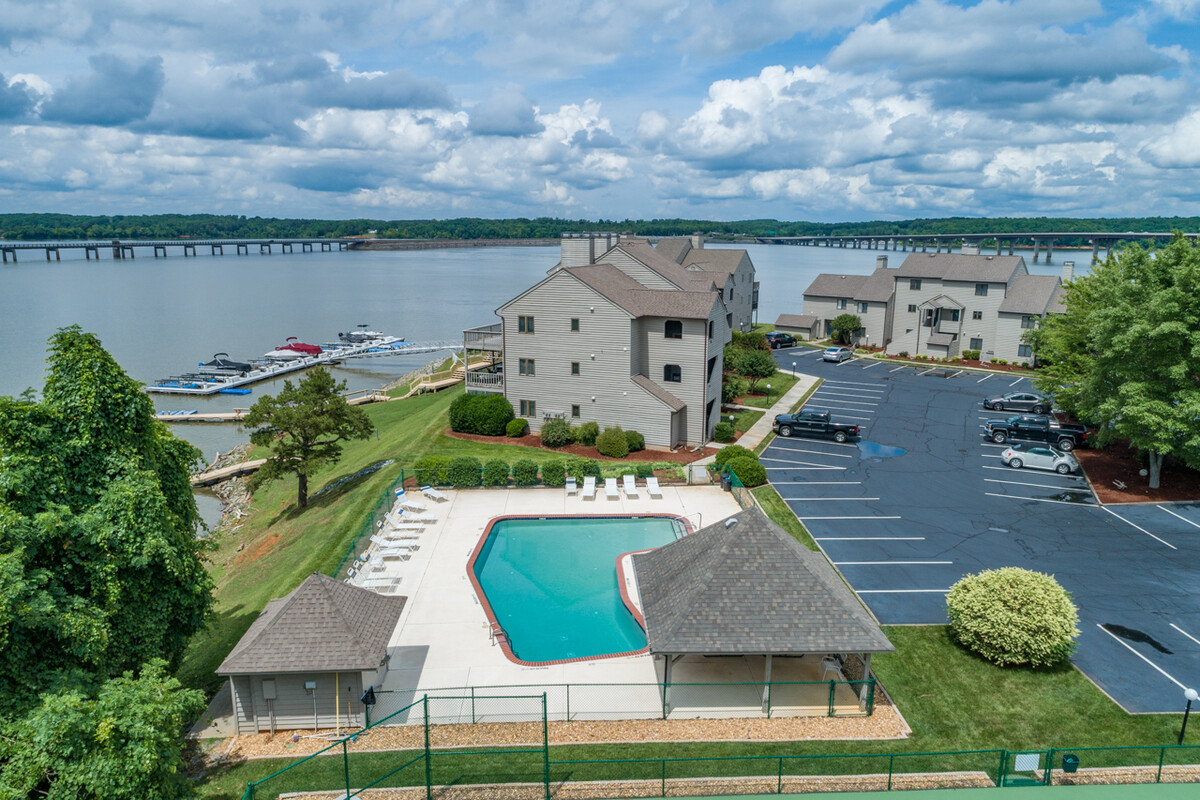 Images Karin Kuhn Realtor