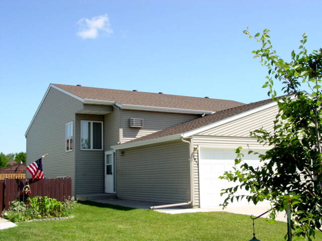 Images Jim McCreary, Century 21 FM Realty