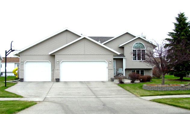 Images Jim McCreary, Century 21 FM Realty
