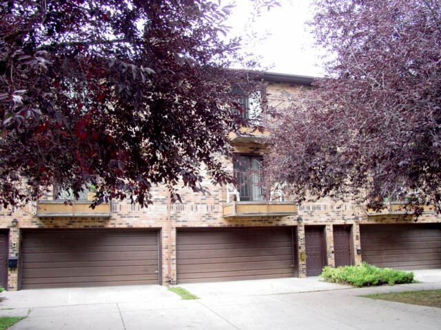 Images Jim McCreary, Century 21 FM Realty