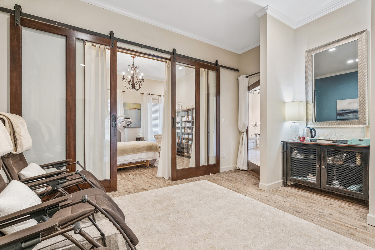 Images Renee Harrington, Realtor w/ Cope & Associates Realty & Auction