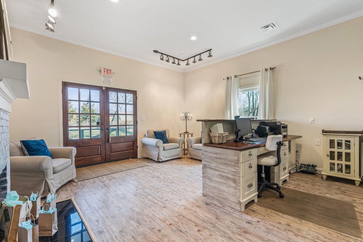 Images Renee Harrington, Realtor w/ Cope & Associates Realty & Auction