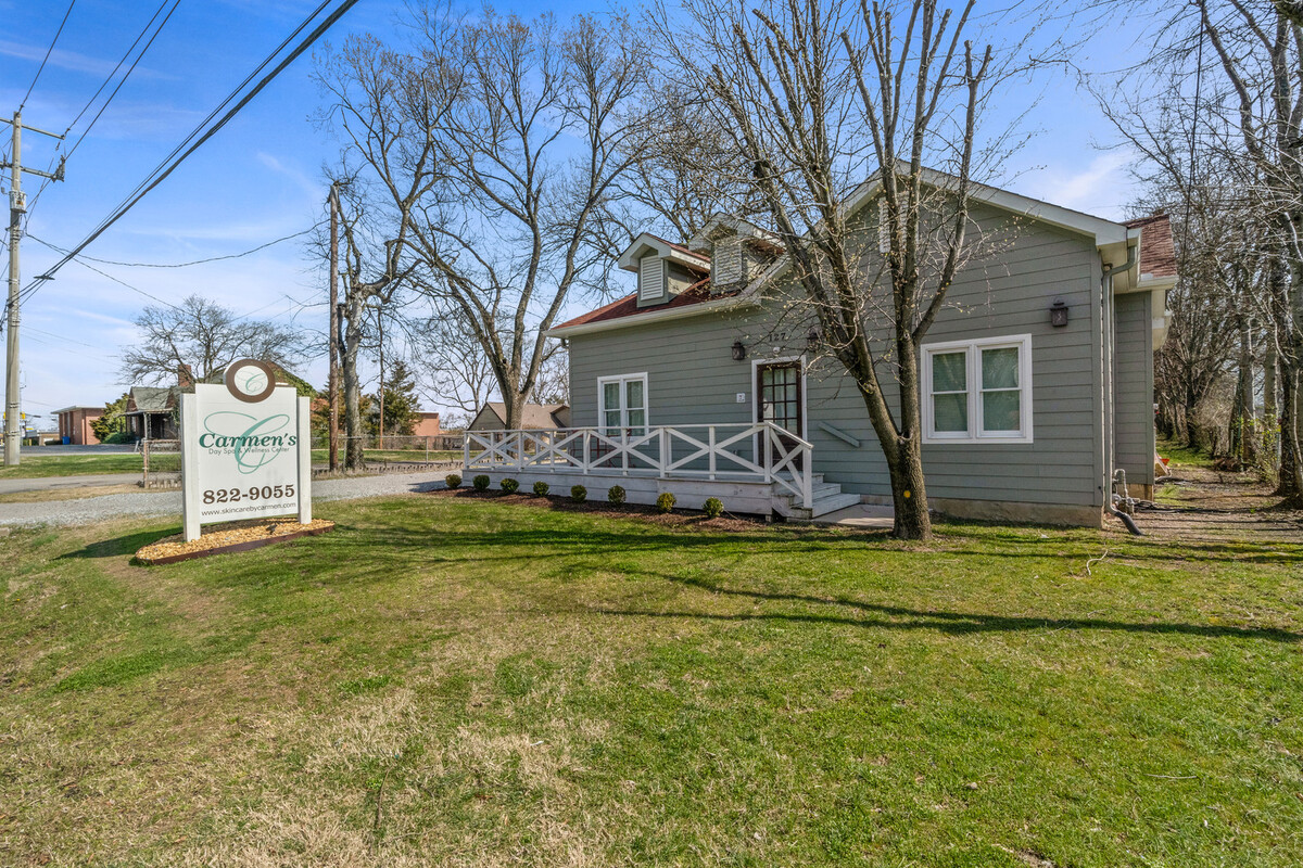 Images Renee Harrington, Realtor w/ Cope & Associates Realty & Auction