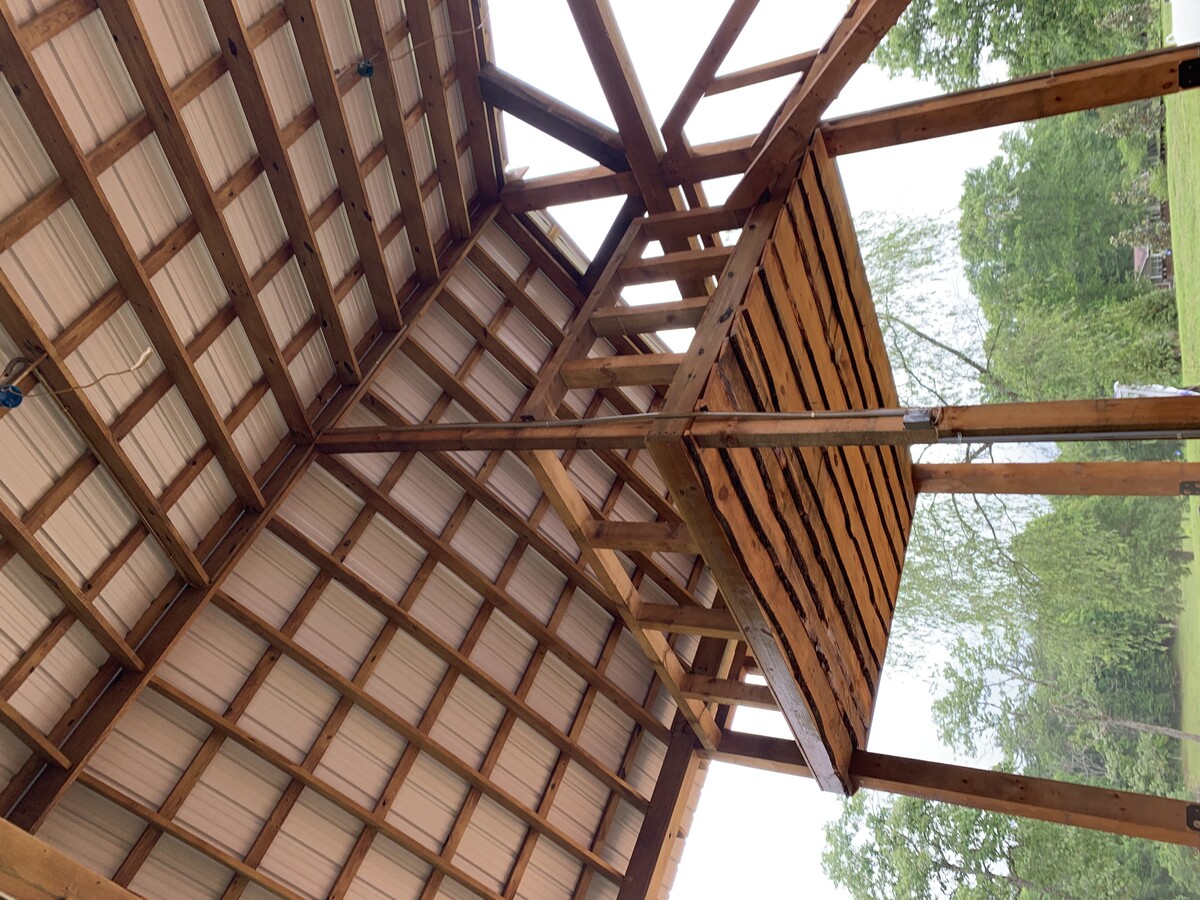 Images Mountain Area Recommended Contractors, LLC