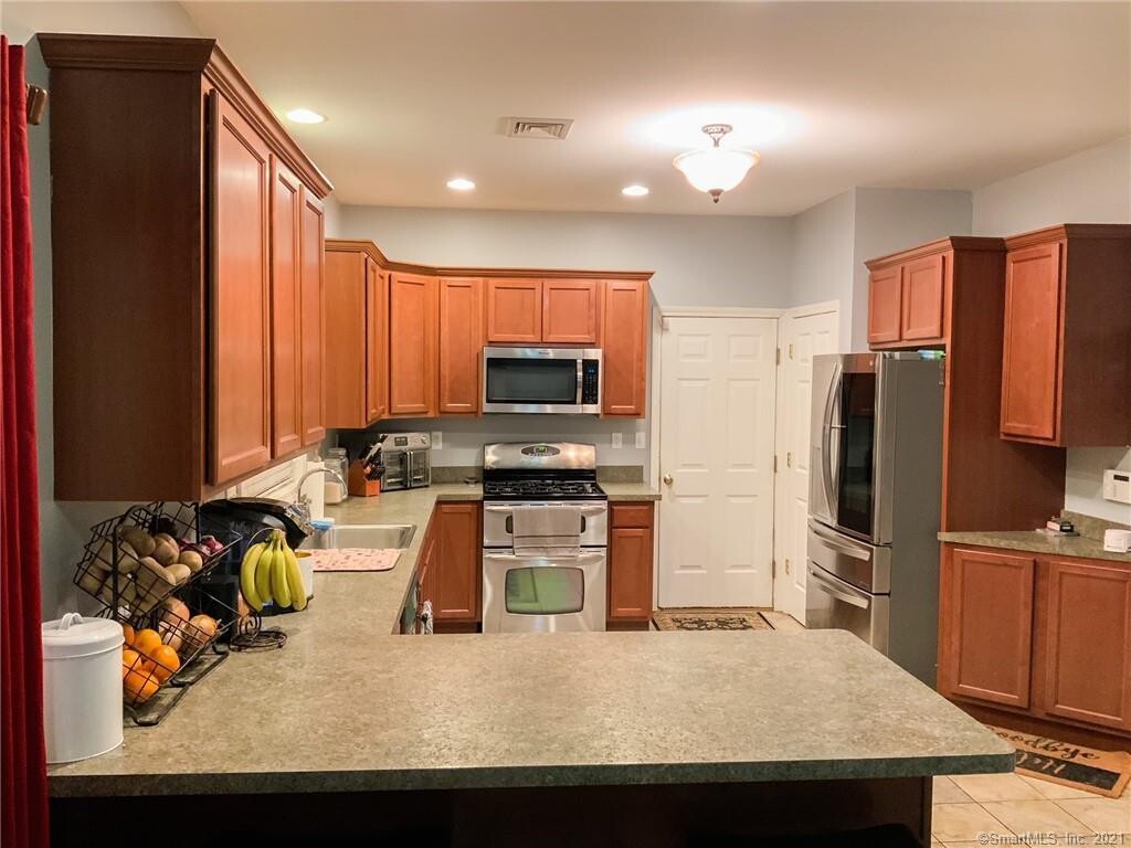 Images Marta Lisowska Realtor Keller Williams Legacy Partners