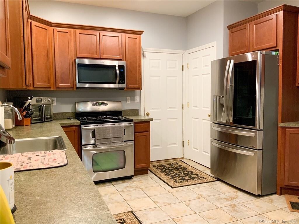 Images Marta Lisowska Realtor Keller Williams Legacy Partners