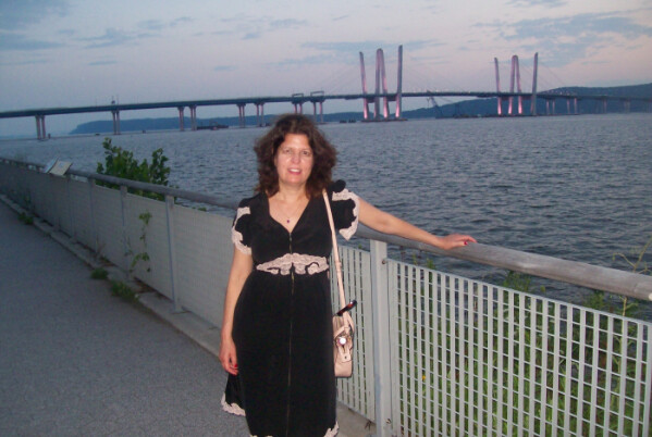 Images Dr. Jeanette Honig, Chiropractor