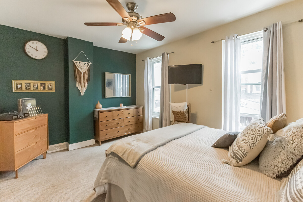 Images Jane Maslowski Real Estate